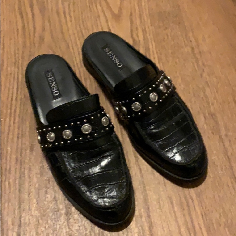 Senso Black mule with box